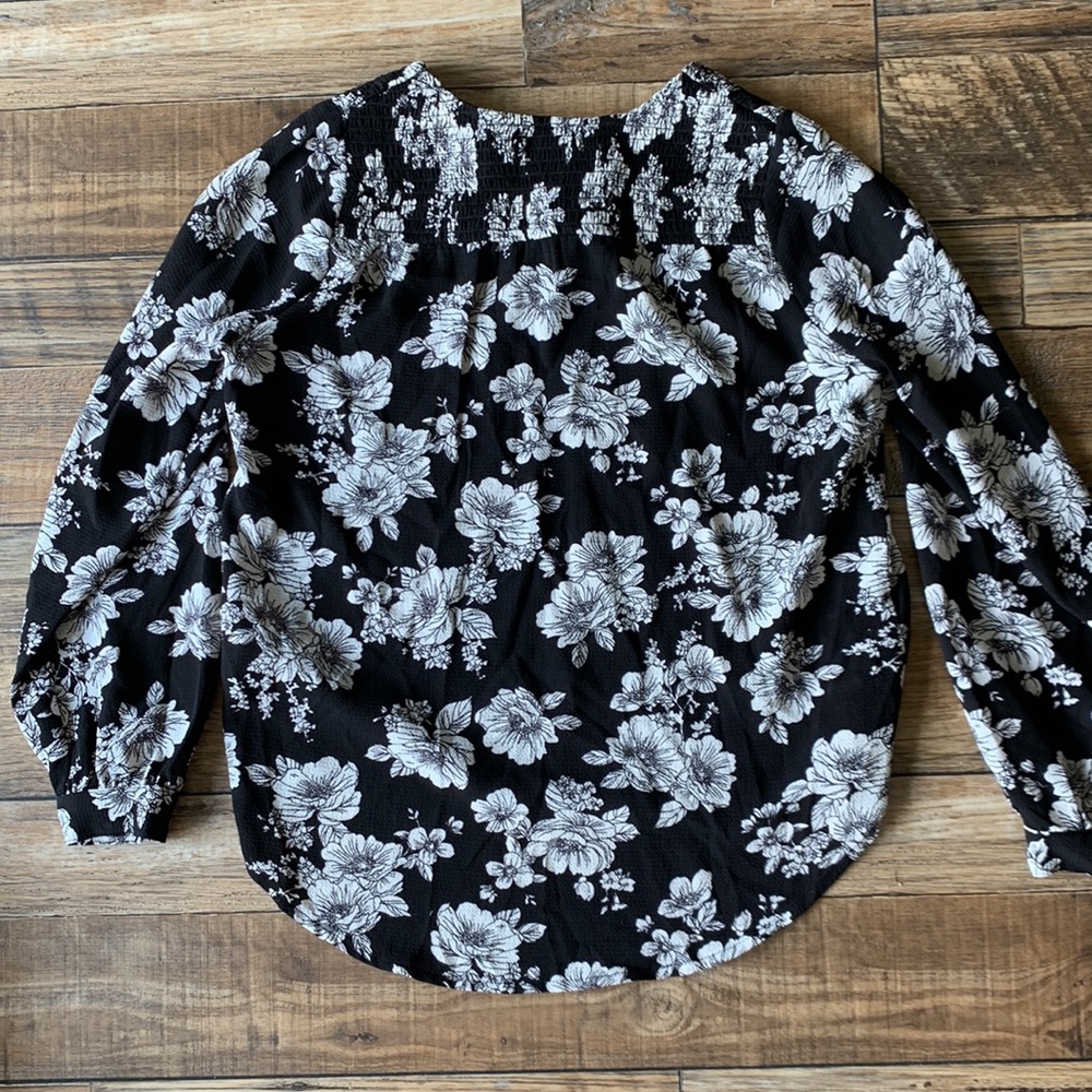 GB Girl’s Blouse - Picture 5 of 5